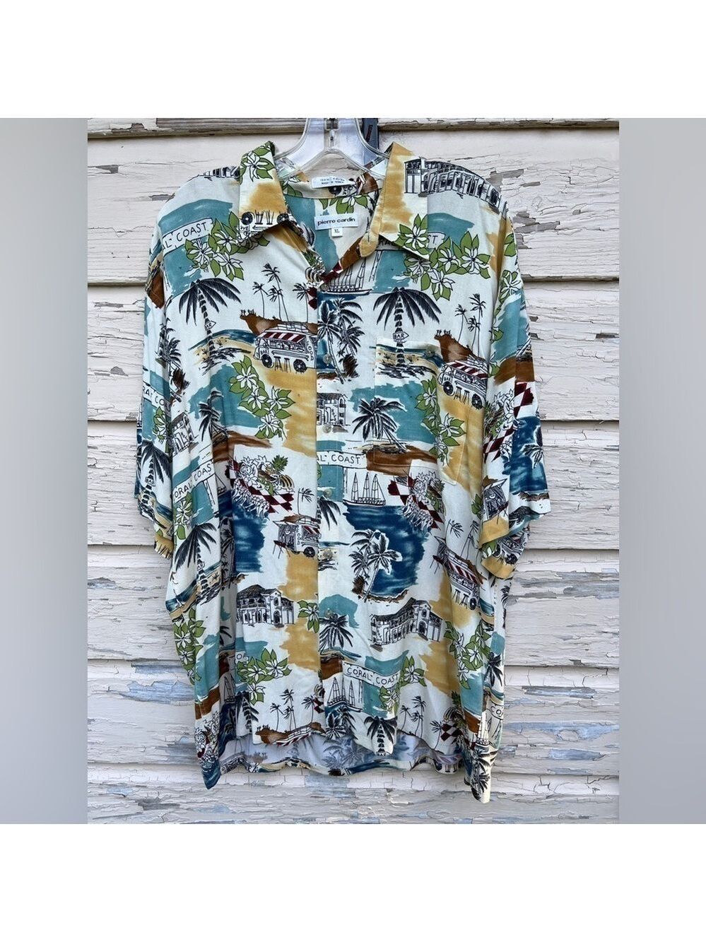 Pierre Cardin 100% Rayon Vacation Hawaii Hawaiian Tropical Coral Coast Shirt XL